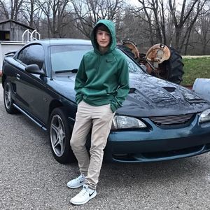 Meet your Posher, Cambron